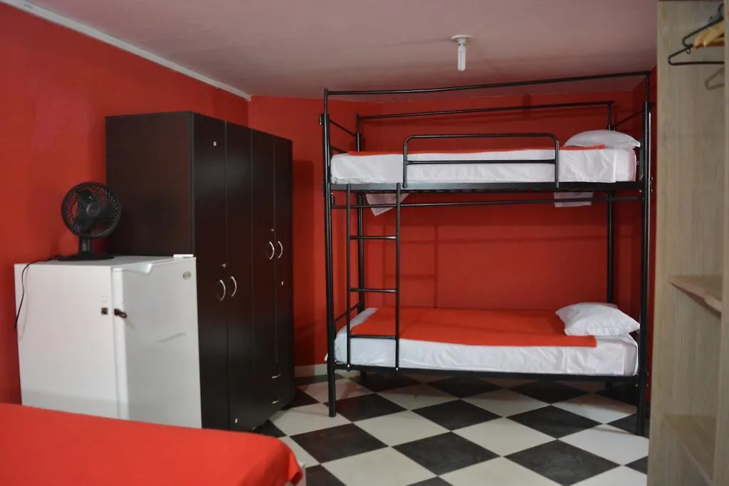 Pitstop Guest House Medellín Colombia