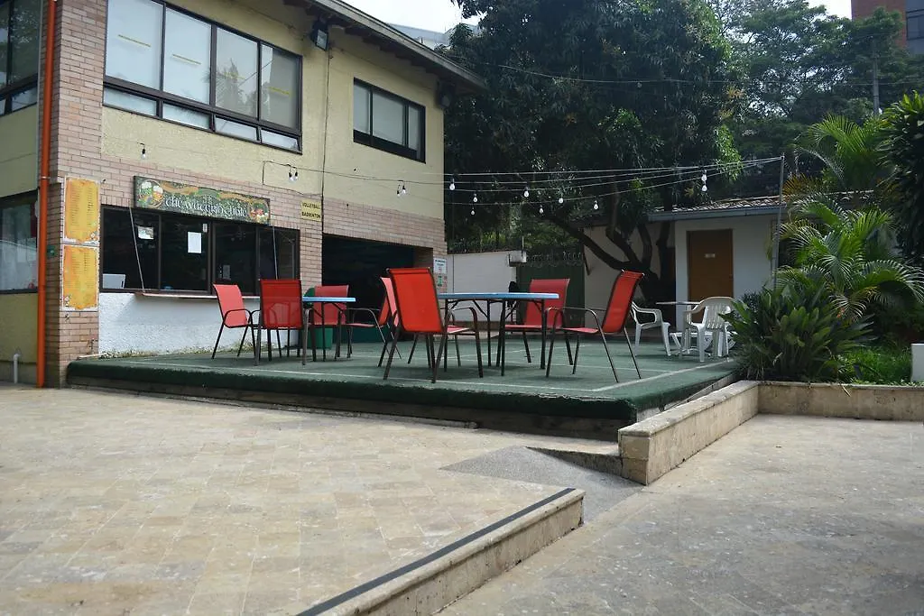 Pitstop Guest House Medellín