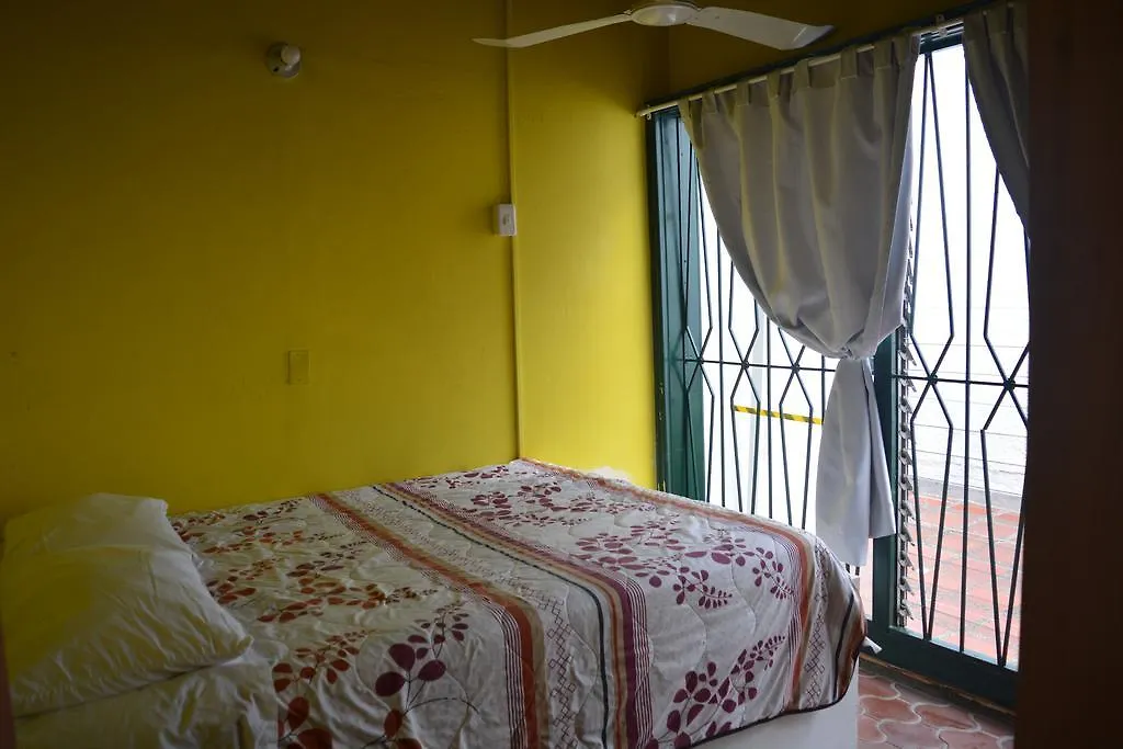 Pitstop Guest House Medellín