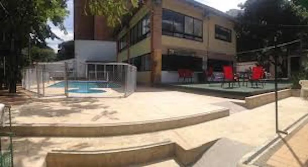 Pitstop Guest House Medellín Colombia