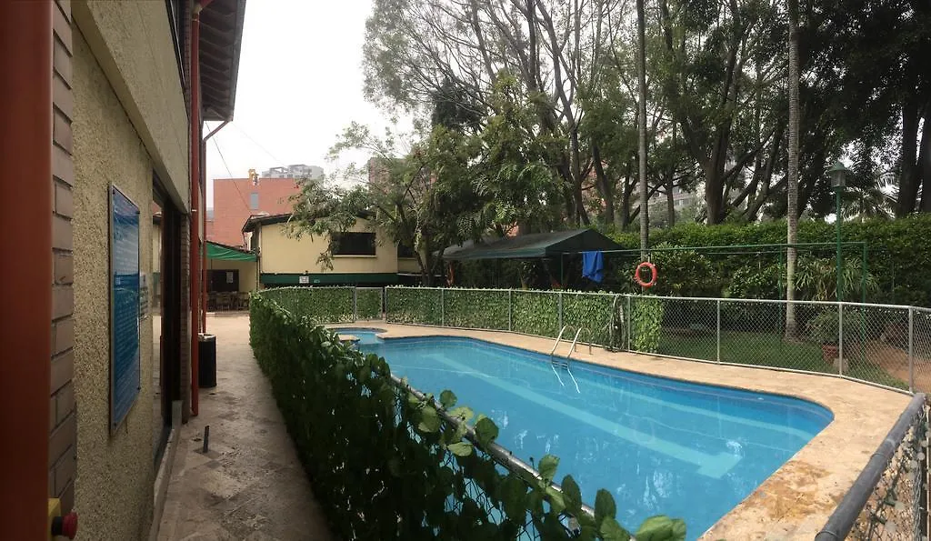 Pitstop Guest House Medellín