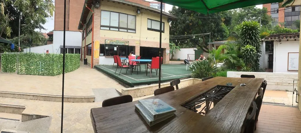 Pitstop Guest House Medellín Colombia