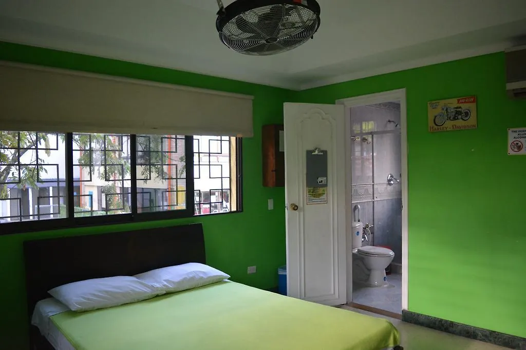 Pitstop Guest House Medellín