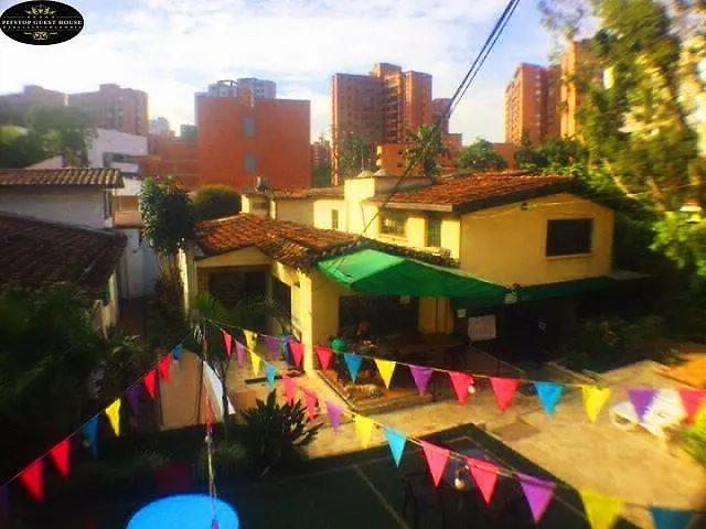 Pitstop Guest House Medellín Colombia