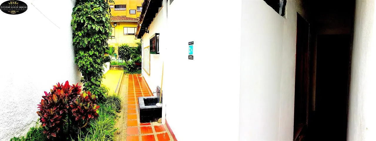 Pitstop Guest House Medellín Colombia