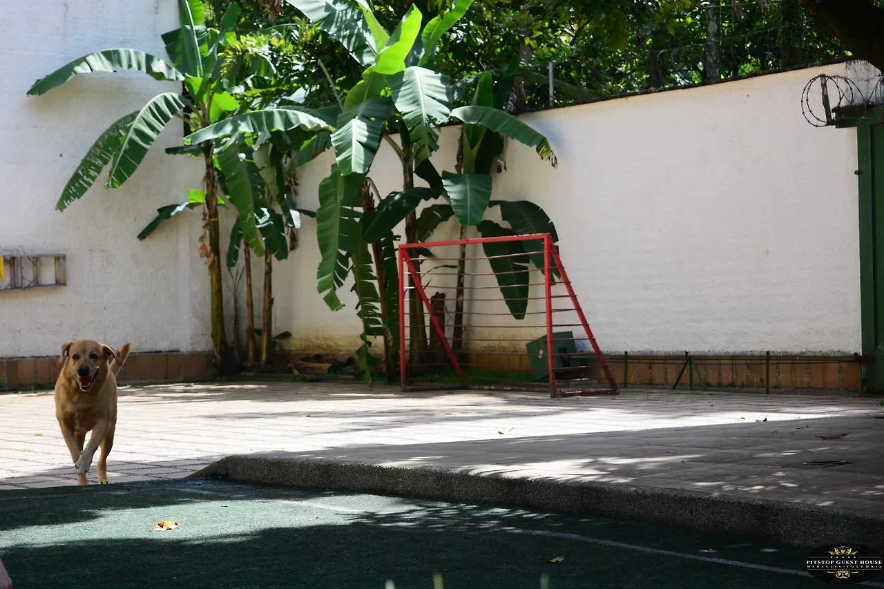 Pitstop Guest House Medellín 0*,  Colombia