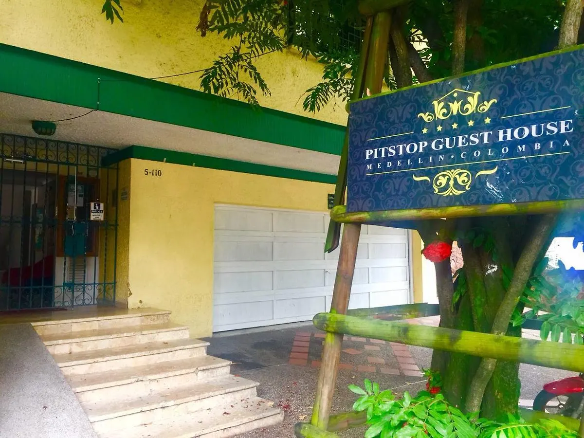 Pitstop Guest House Medellín