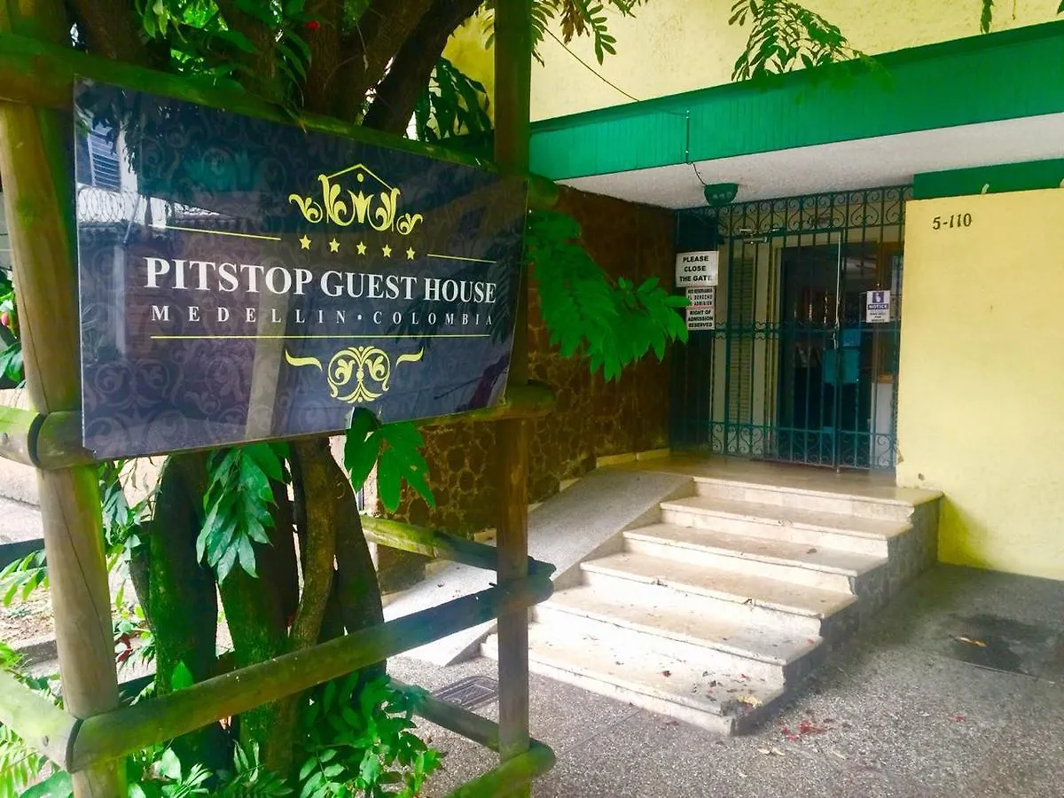 Pitstop Guest House Medellín Colombia